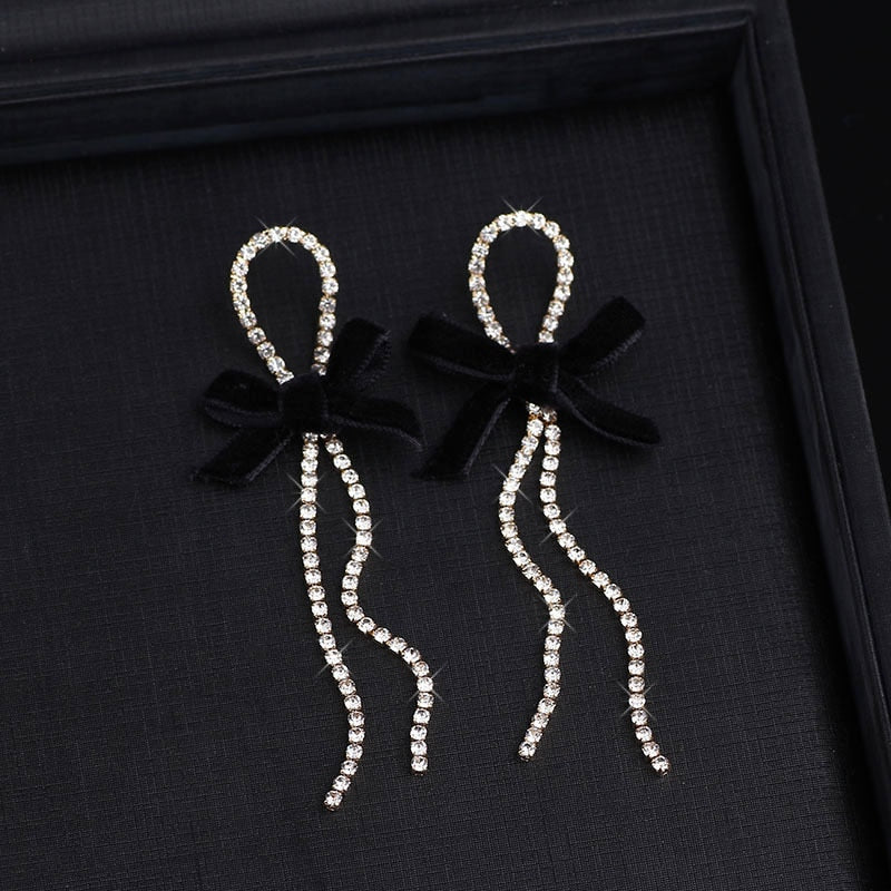 Années 50 Boucles d’oreilles Tombantes Noeud Strass Rétro